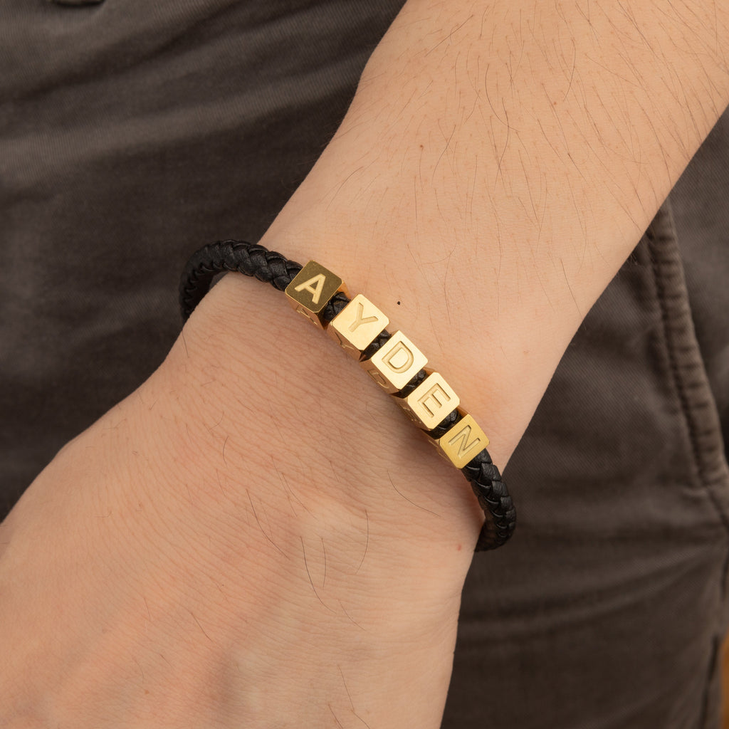 Armband mit personalisierbarem 3D-Würfel schwarz gold